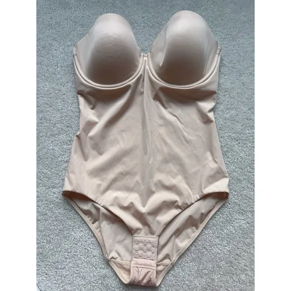 $132 WACOAL Red Carpet Strapless Shaping Bodybriefer 801219 36D Nude