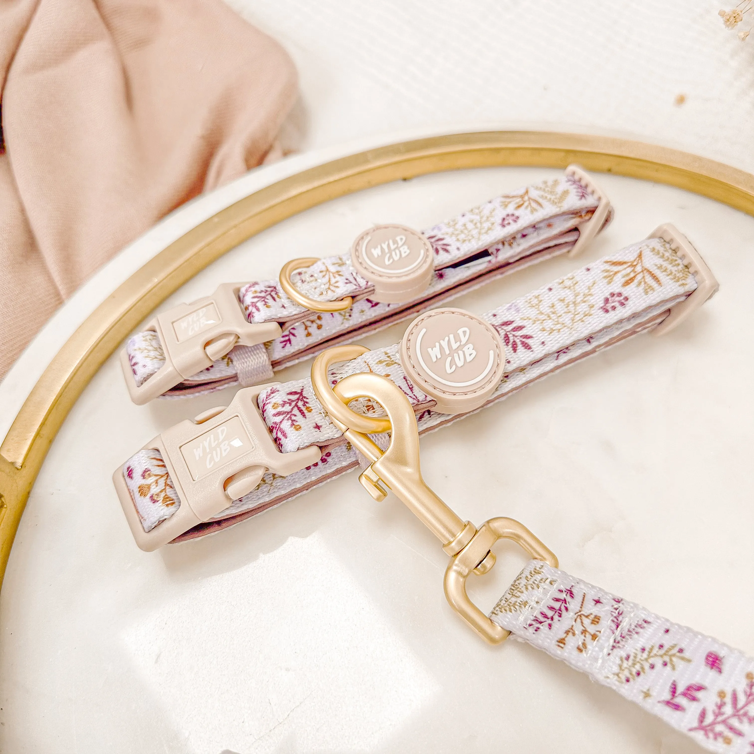 Adjustable Dog Collar: Chiswick Oyster