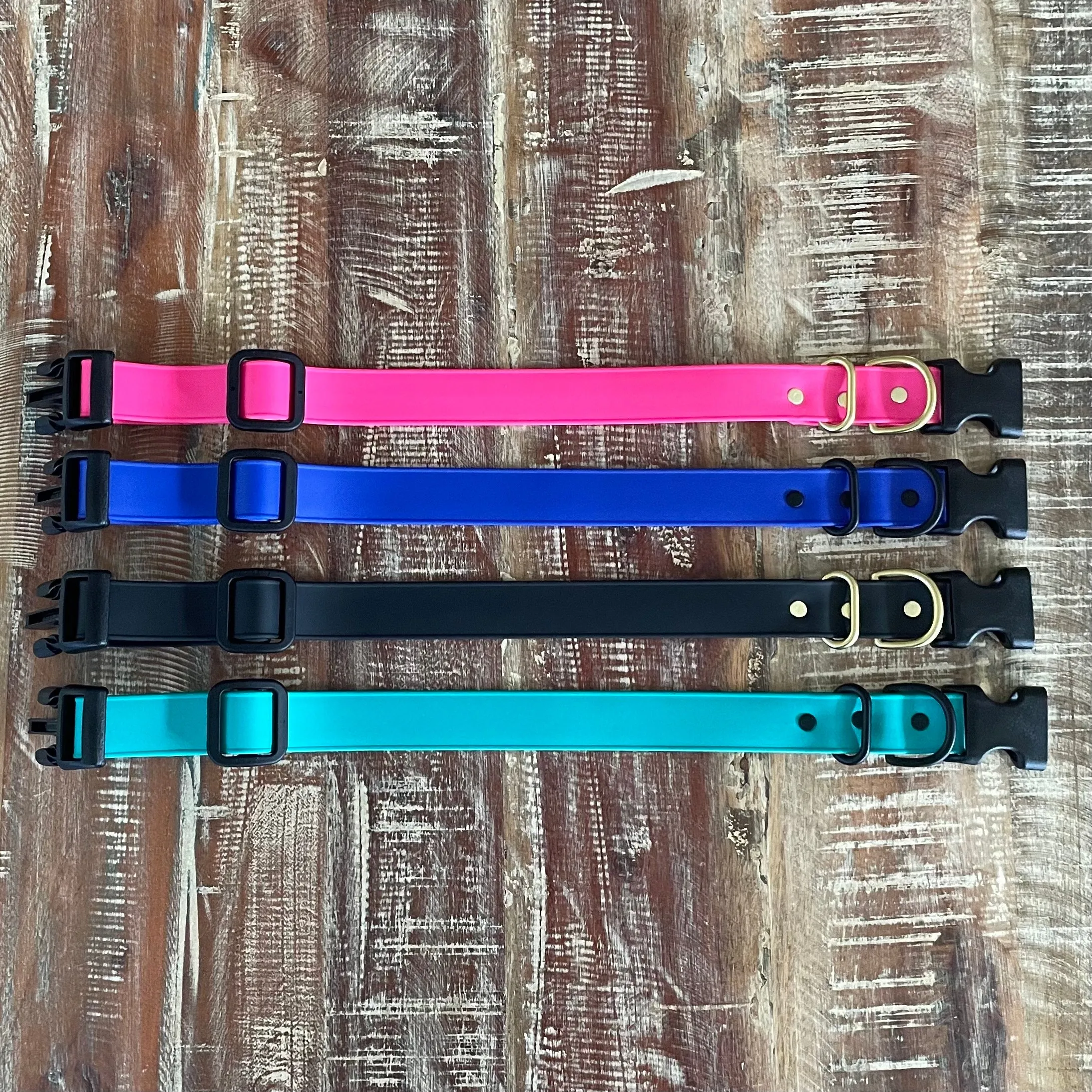 Adjustable Waterproof Collar : Neon Pink   Brass