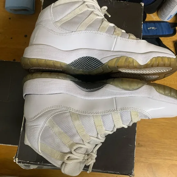 Air Jordan 11 GS Silver Anniversary