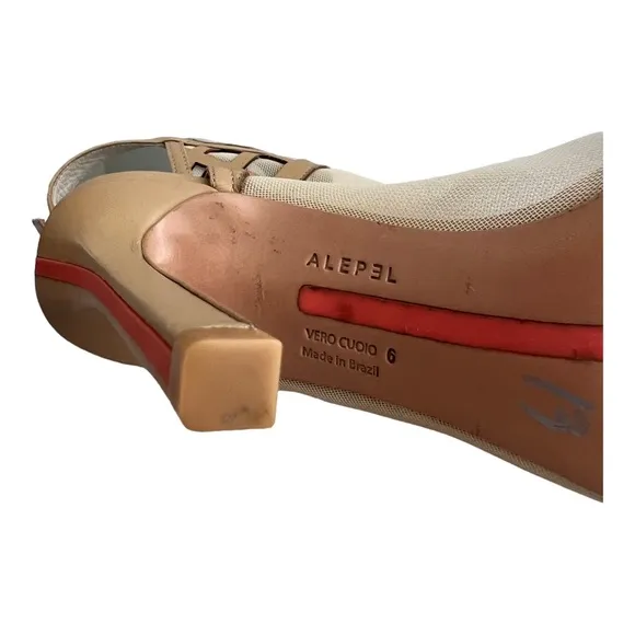 Alepel Mesh Detail Women’s Pump Size 6 Champagne/Gold Stilleto
