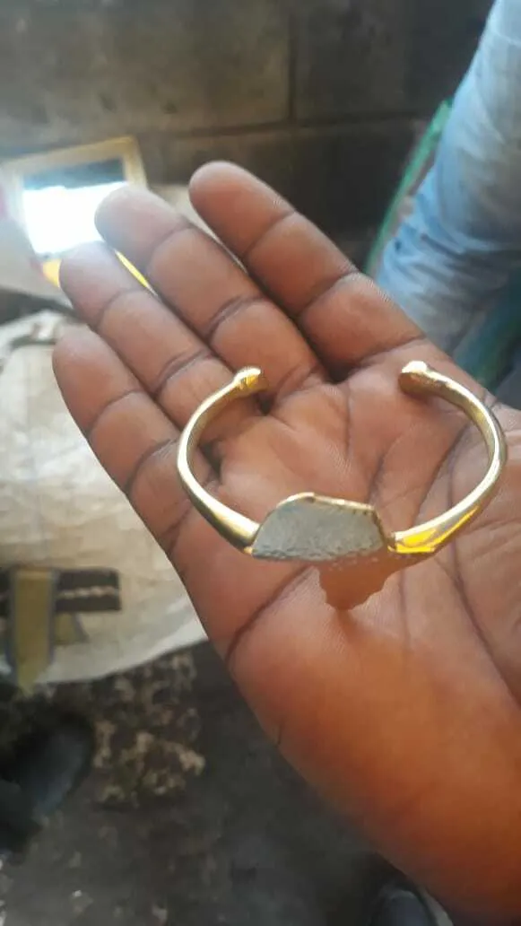 Brassy Africa bracelet