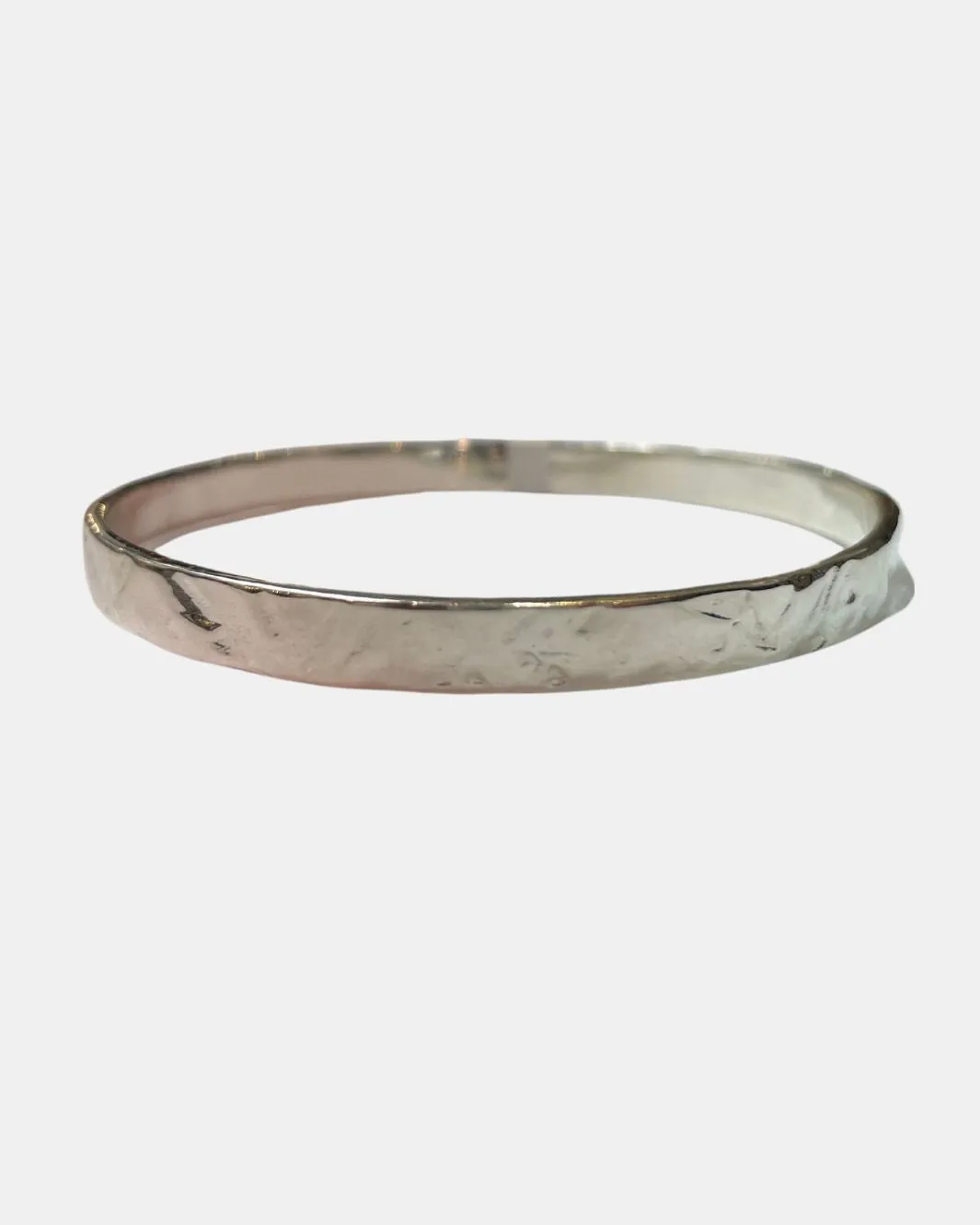 CIRCA BANGLE IN STERLING SILVER