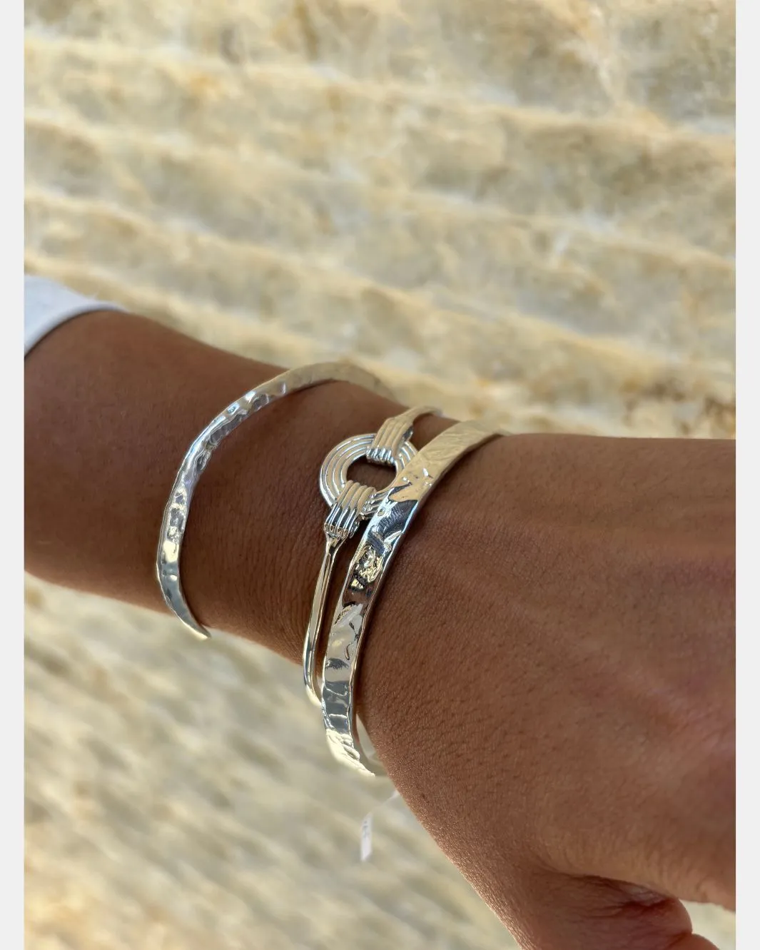 CIRCA BANGLE IN STERLING SILVER