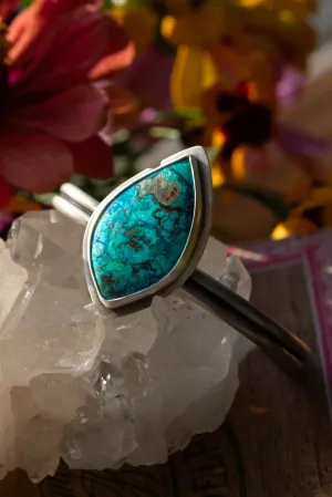 ELECTRIC SHATTUCKITE CUFF