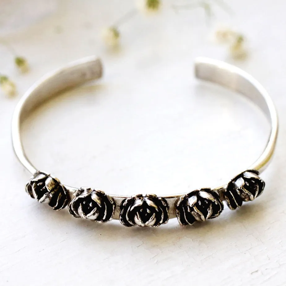 Five Rose Bracelet