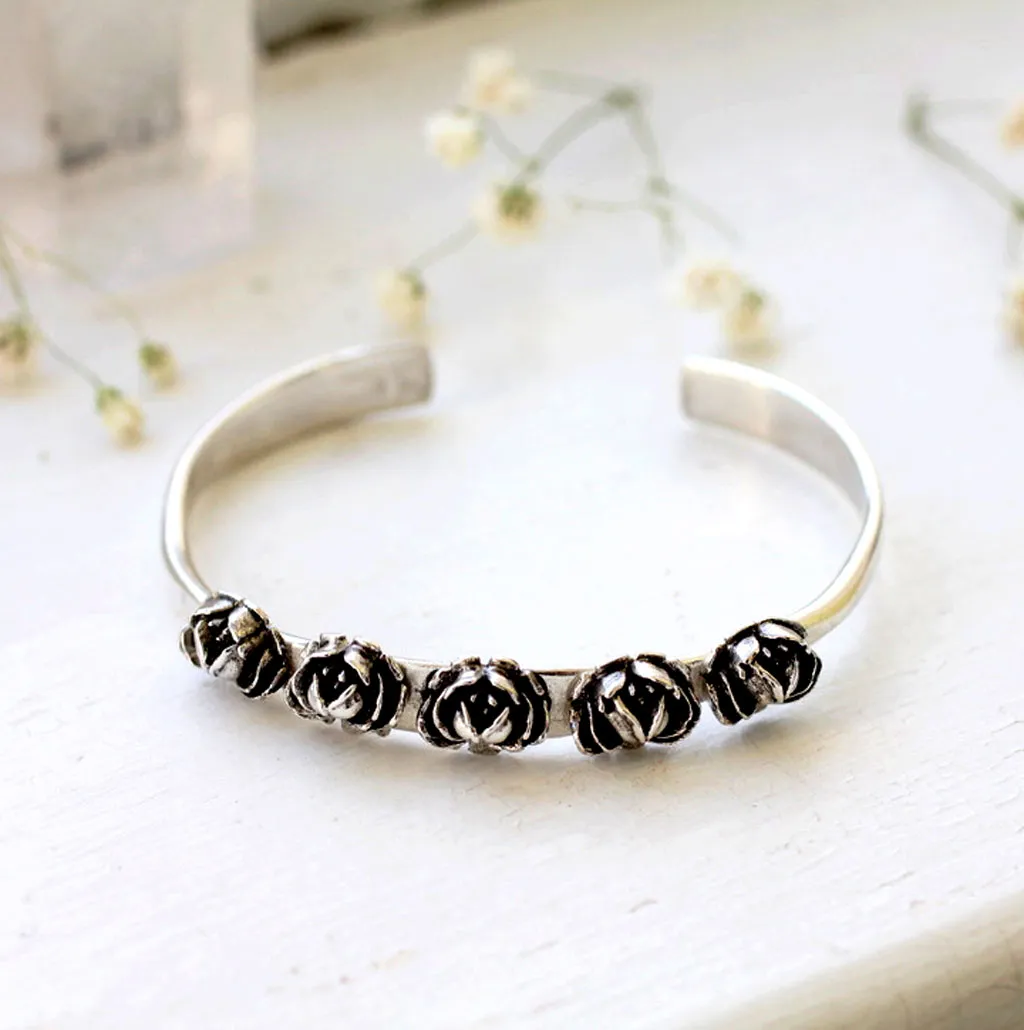 Five Rose Bracelet