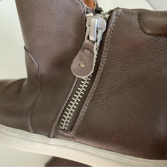Gentle Souls By Kenneth Cole Carter High-Top Sneaker