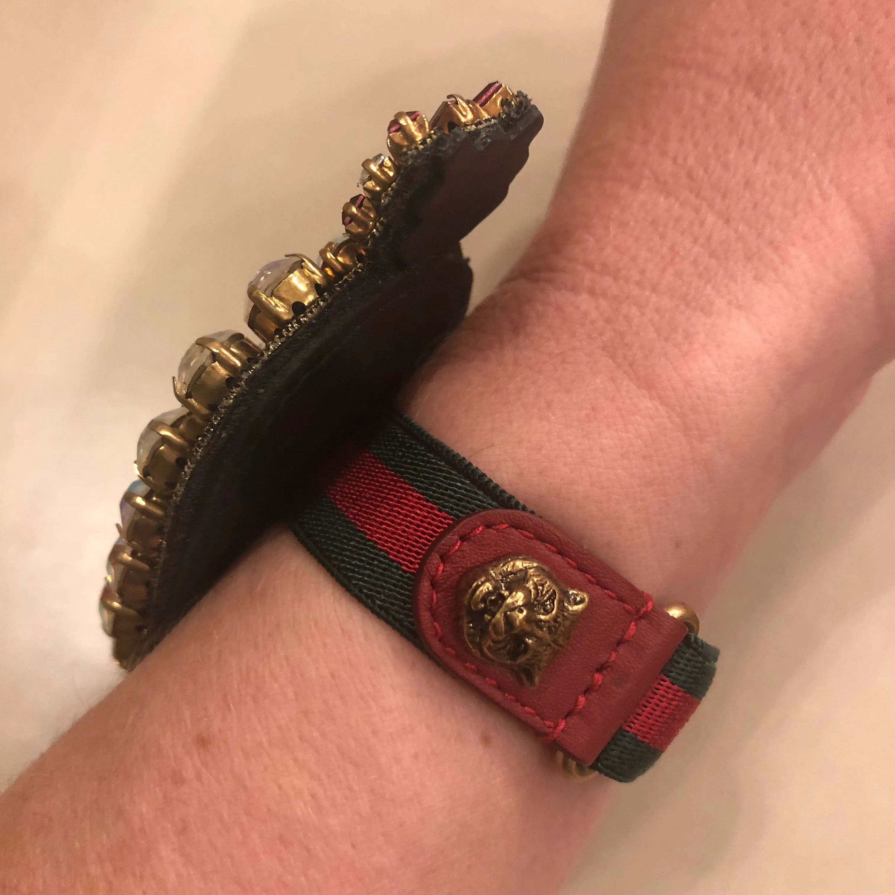 Gucci Web Crystal Heart Bracelet in Red