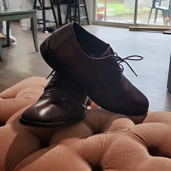 JOHNSTON &amp; MURPHY MENS LEATHER BURGUNDY OXFORDS SIZE 11 MADE IN INDIA