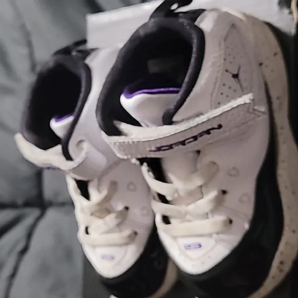 Jordan B'Loyal (TD) in box