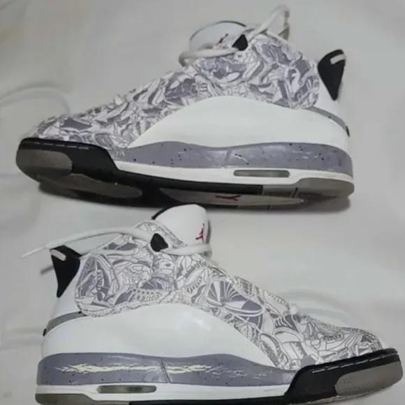 Jordan Dub Zero's GS size 5.5Y