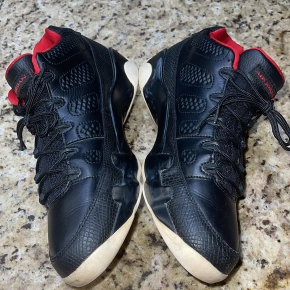 Jordan Retro 9 Low Snakeskin