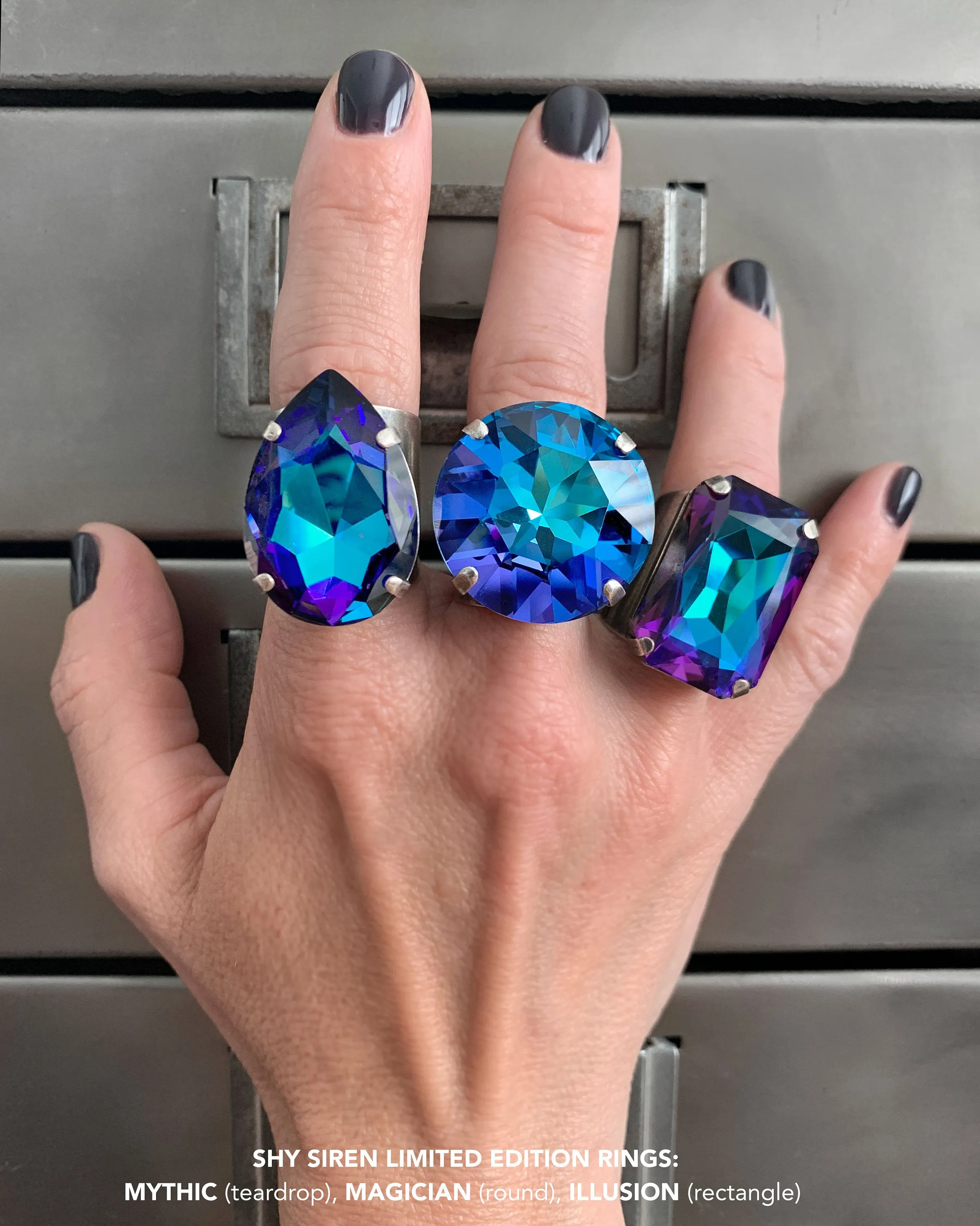 MAGICIAN - Large Round Crystal Ring in Cobalt Blue & Purple