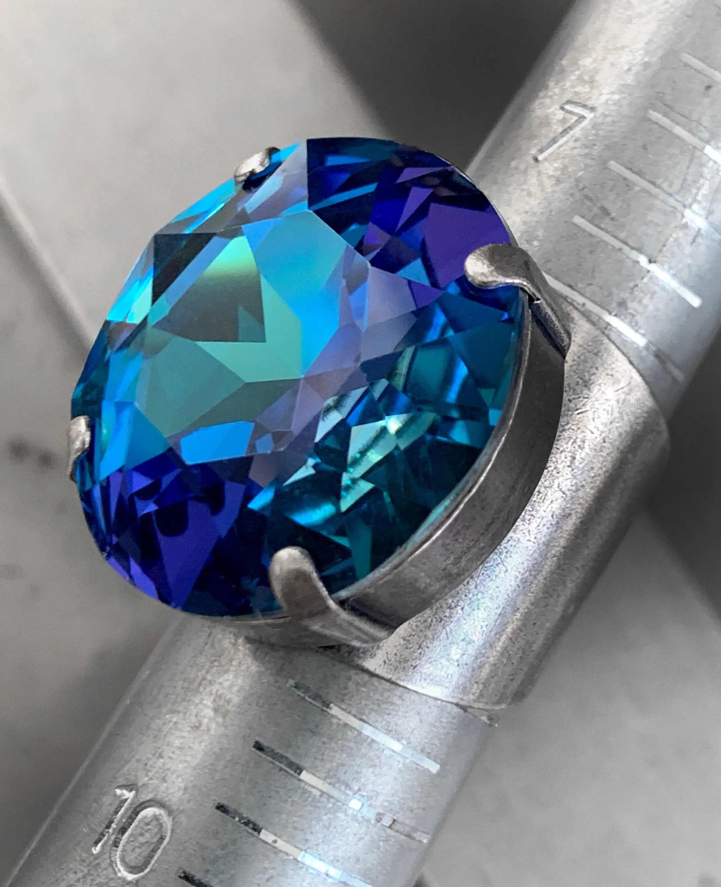 MAGICIAN - Large Round Crystal Ring in Cobalt Blue & Purple