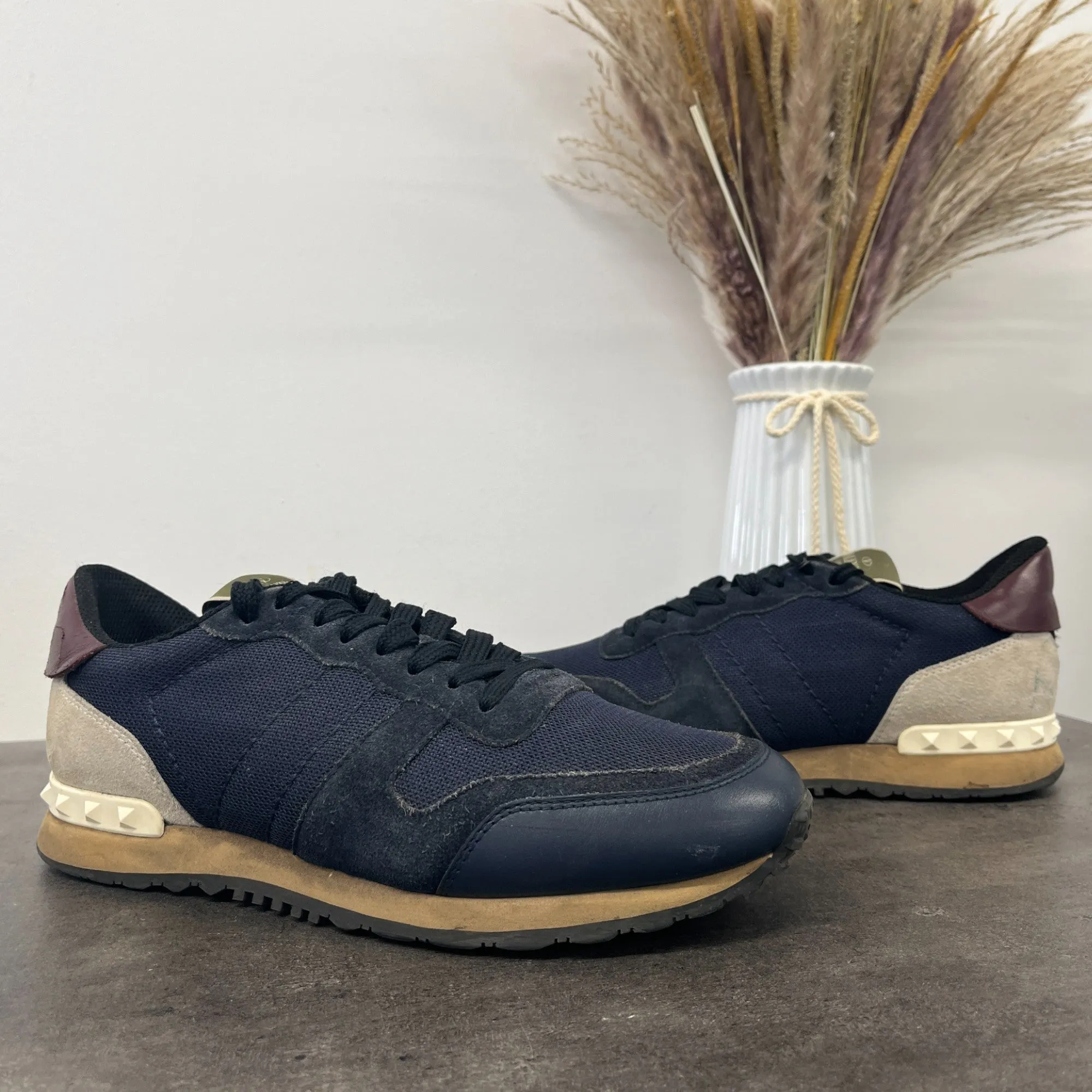 Men's Rockstud Low Trainers Navy Size EU 39 / UK 5