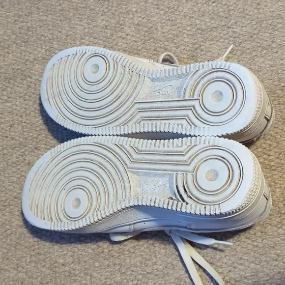 Nike Air Force 1 LE GS Low Triple White Shoes DH2920-111 5.5Y Women's 7