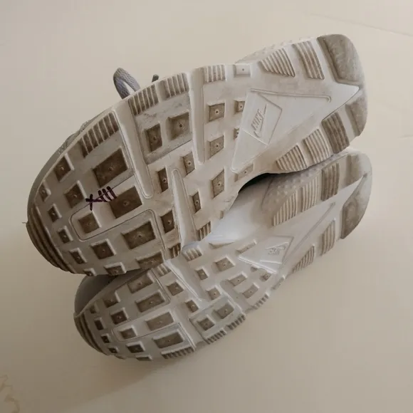 Nike Kids Hurache Gray/Teal Size 13