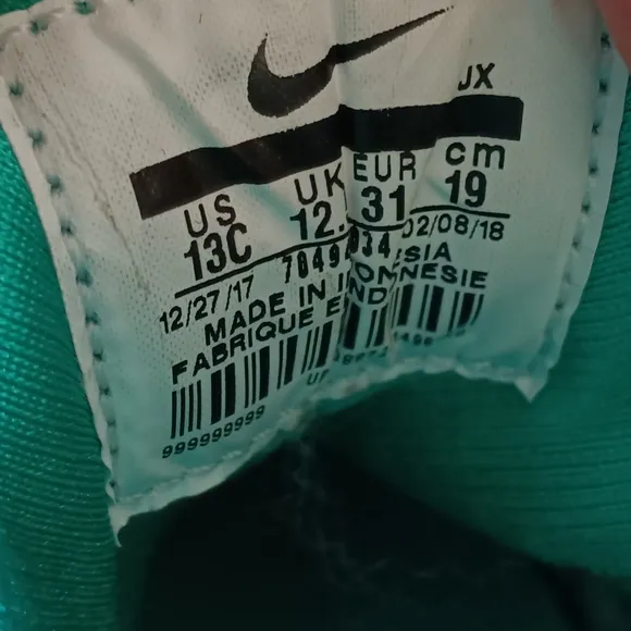 Nike Kids Hurache Gray/Teal Size 13
