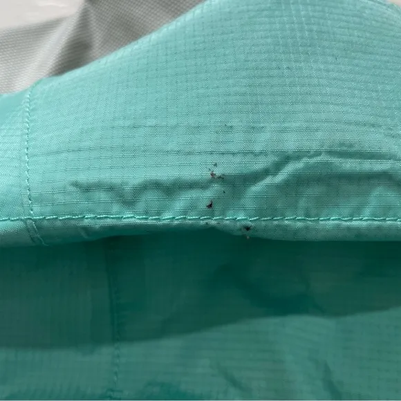 Patagonia Women's Medium Torrent Shell Rain Jacket Fresh Teal H2NO Hooded