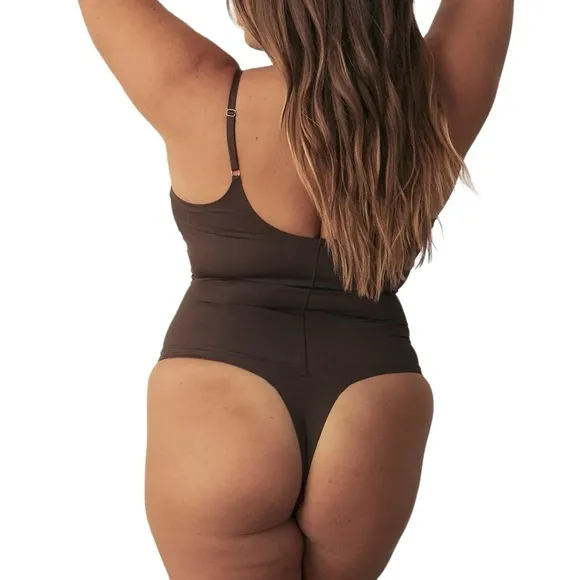 Pinsy Spaghetti Scoop Shapesuit NWT Size L