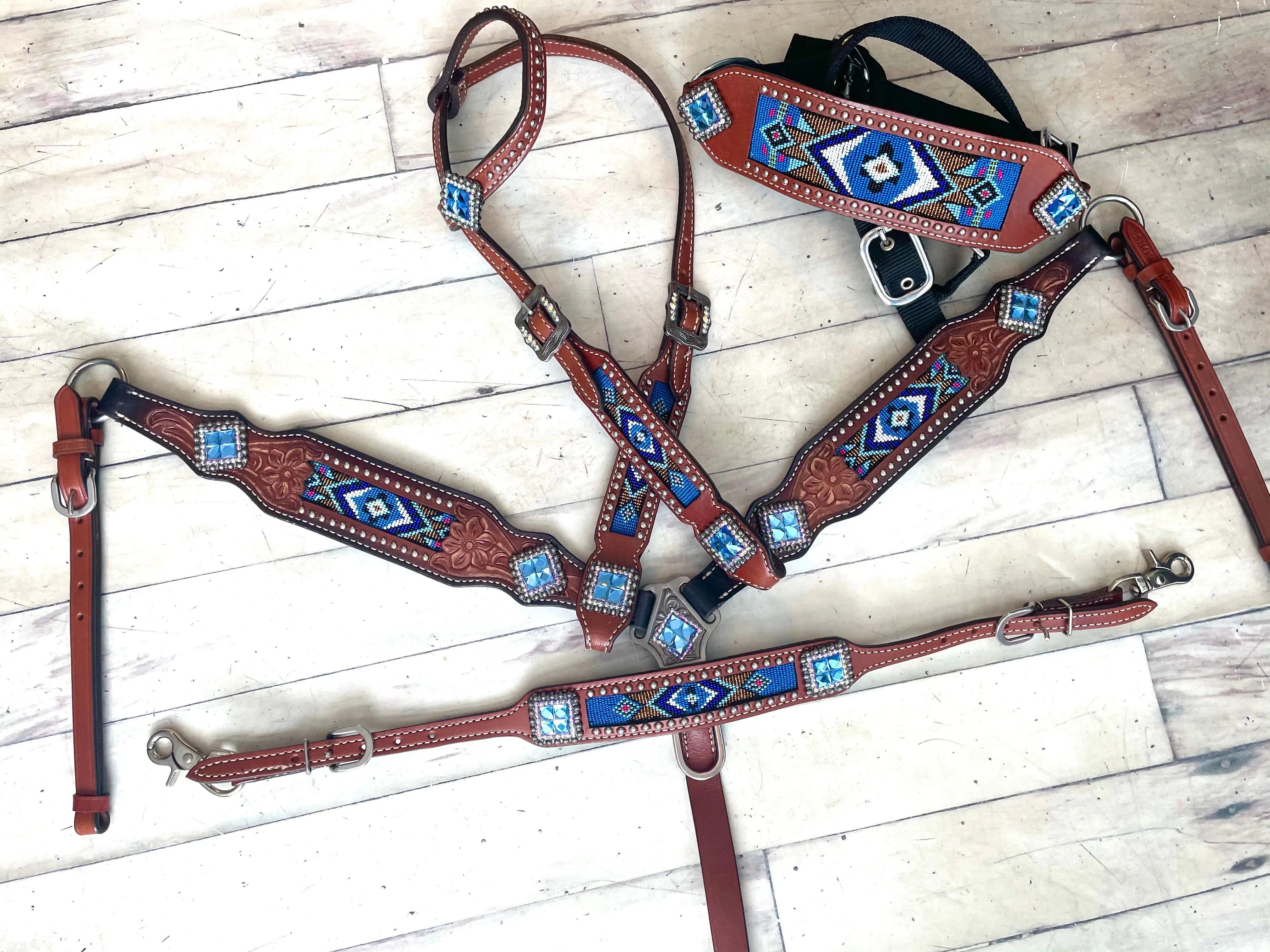 Royal Blue Beaded Inlay Crystal Concho Set