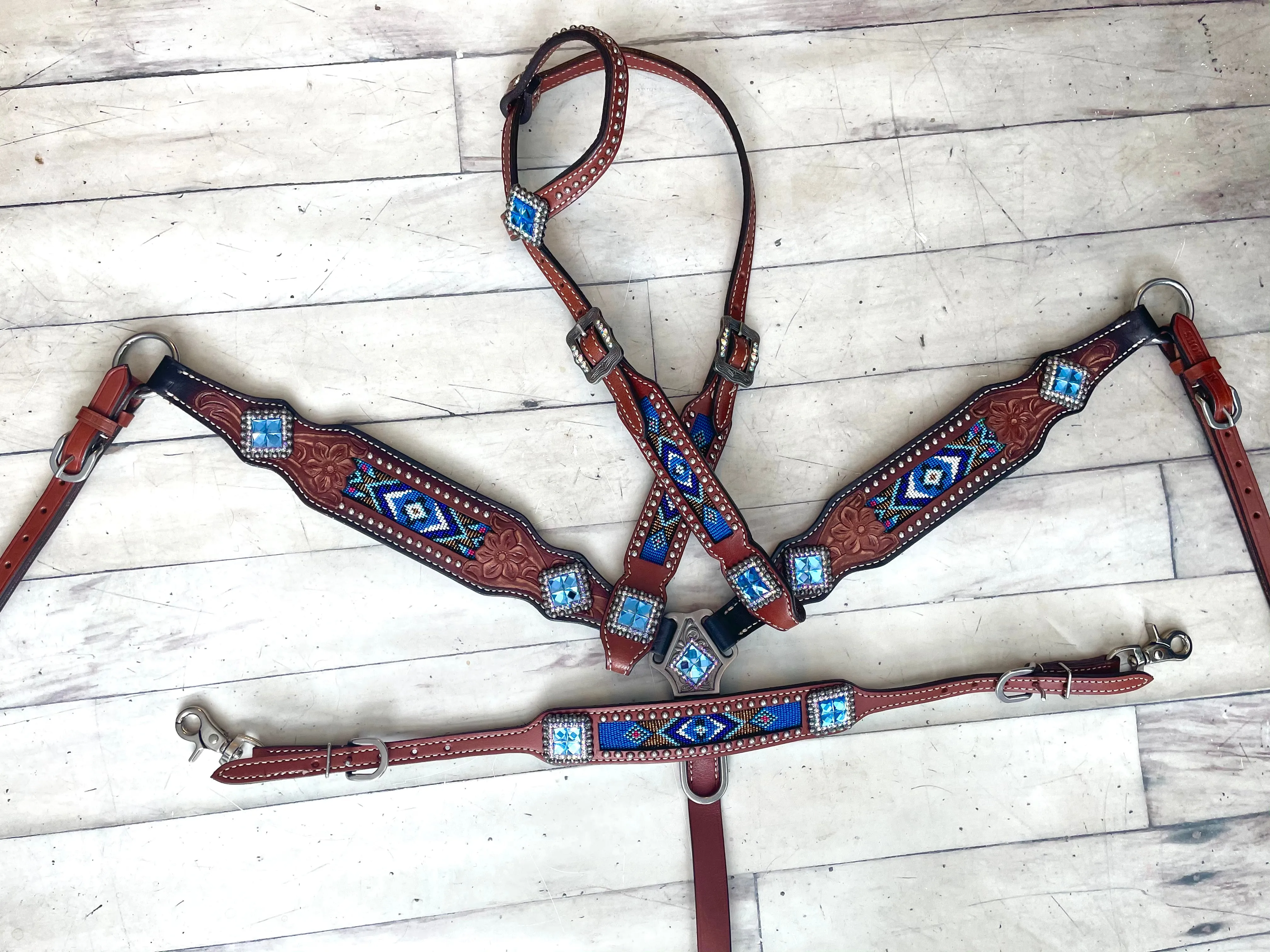 Royal Blue Beaded Inlay Crystal Concho Set