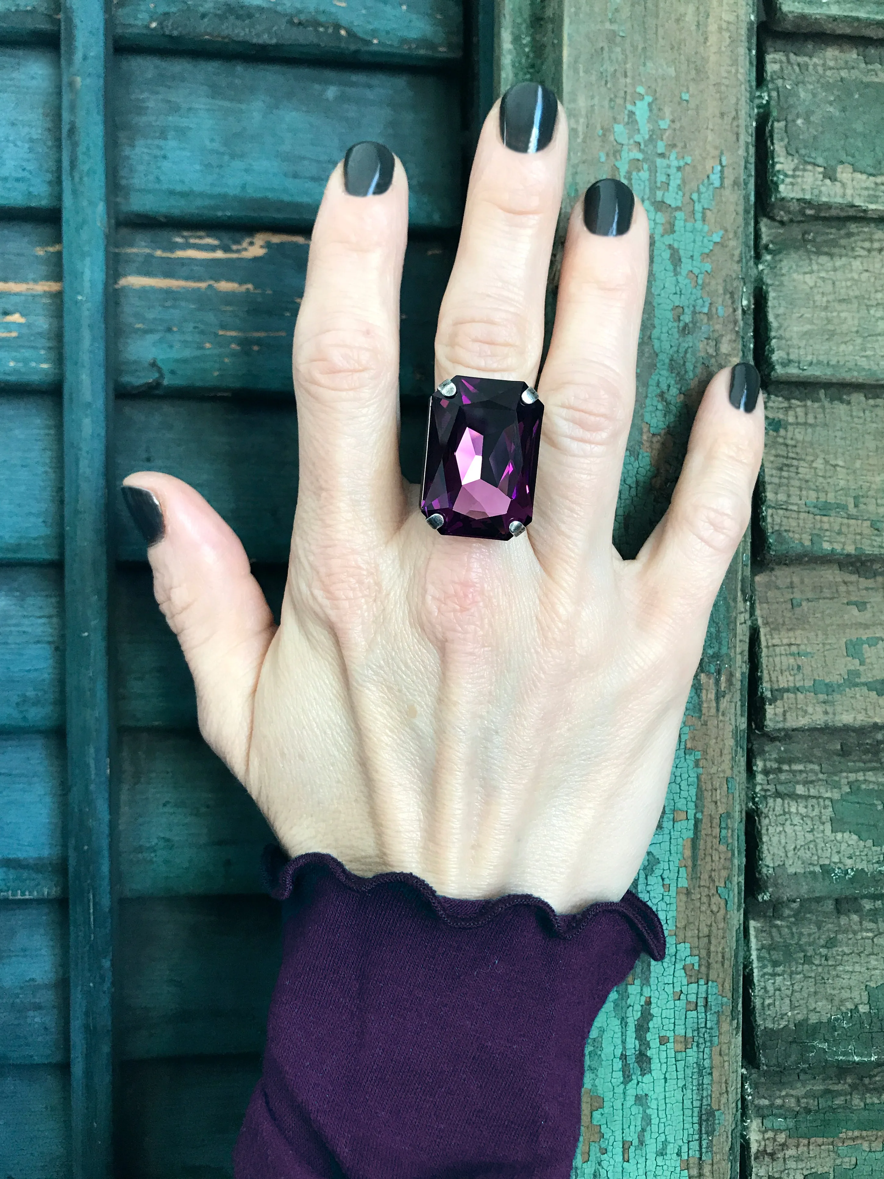 ROYALTY - Amethyst Purple Crystal Cocktail Ring