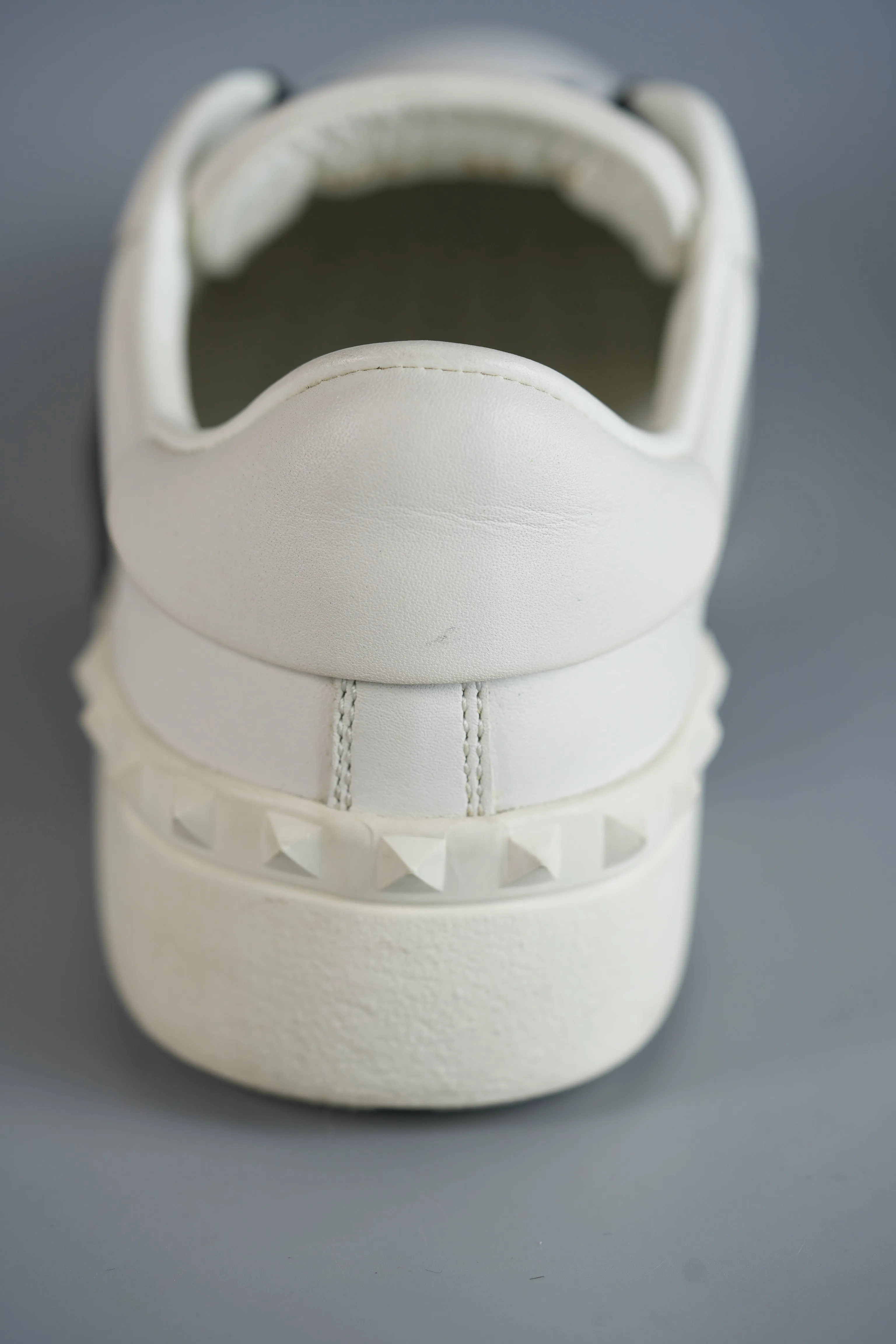 Stud Laceless White/Black Sneakers Size 35 (24cm)