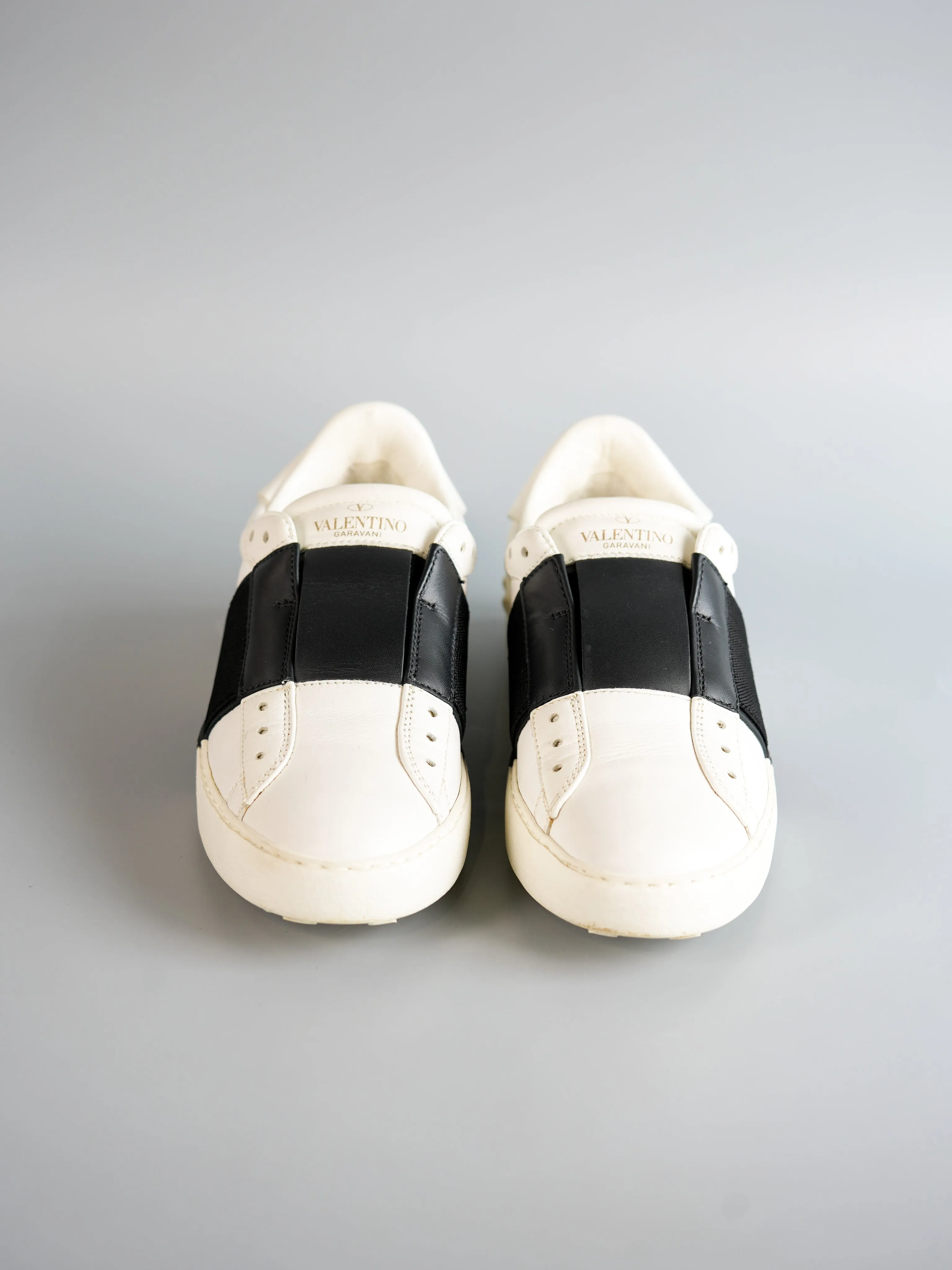 Stud Laceless White/Black Sneakers Size 35 (24cm)