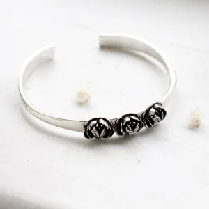 Three Rose Bracelet Made by Ivry Belle Jewelry / Three Rose Bracelet