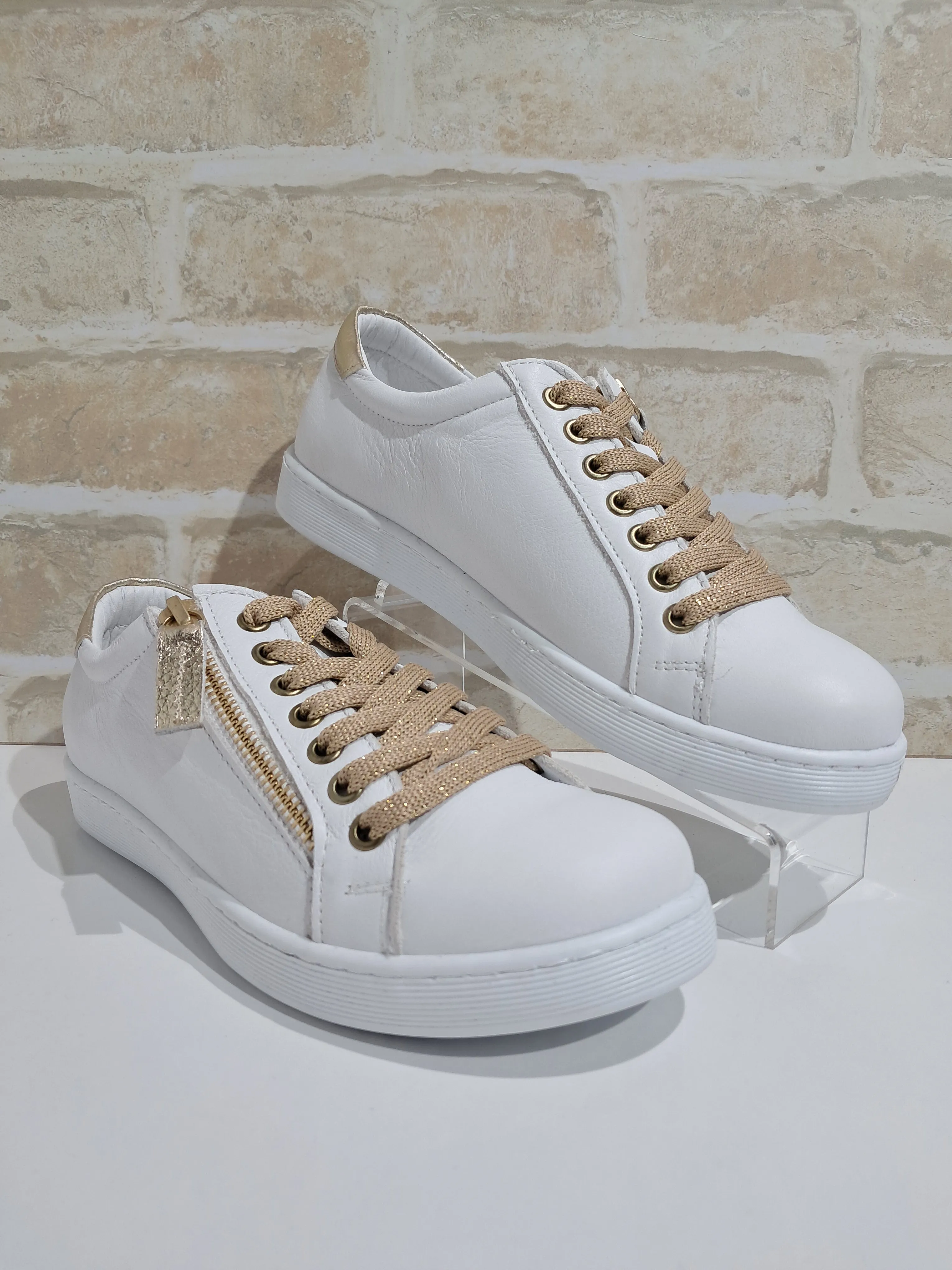Token Fresh White/Gold by Rilassare