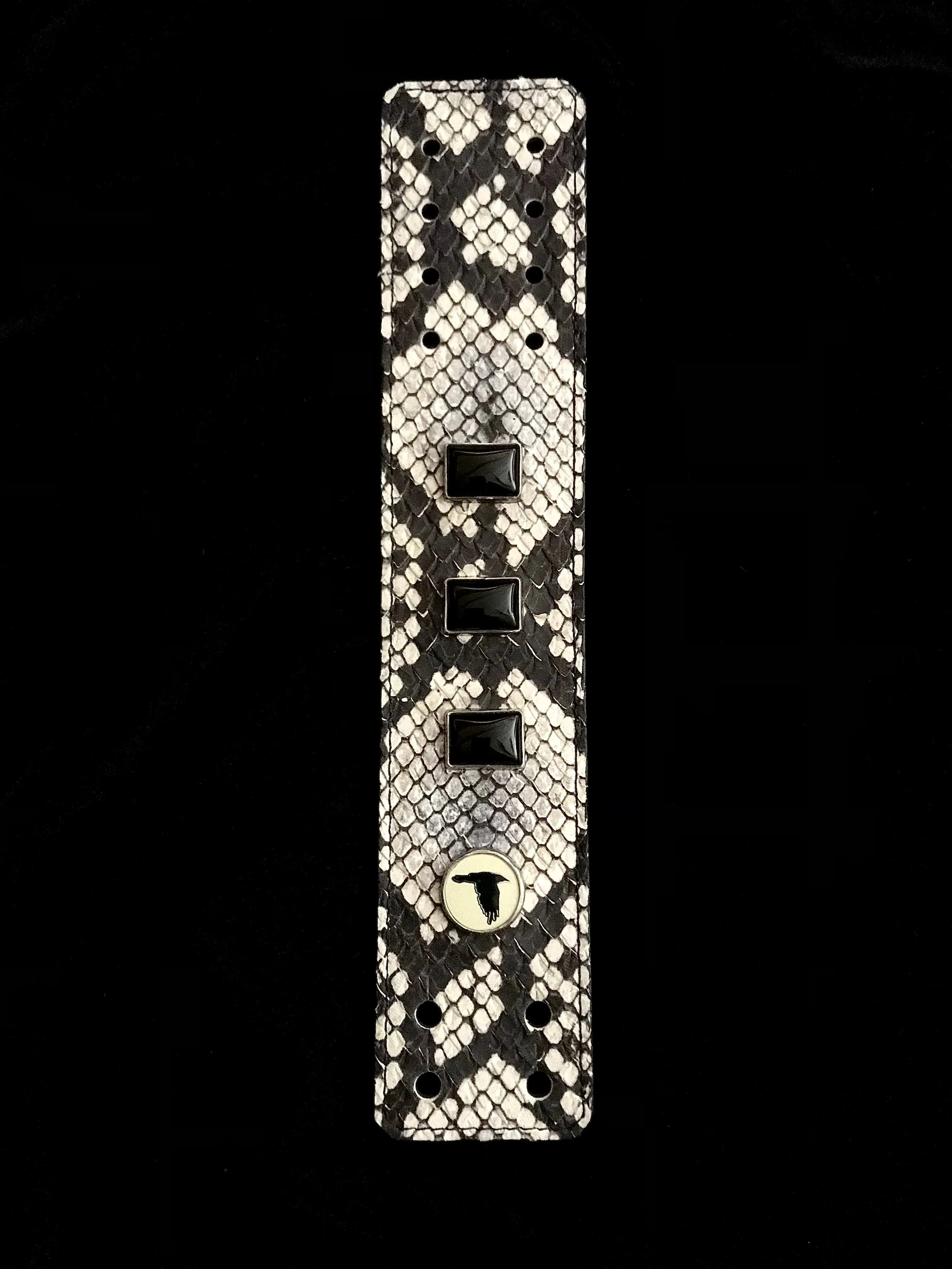 TRIPLE THREAT ONYX RANGER CUFF