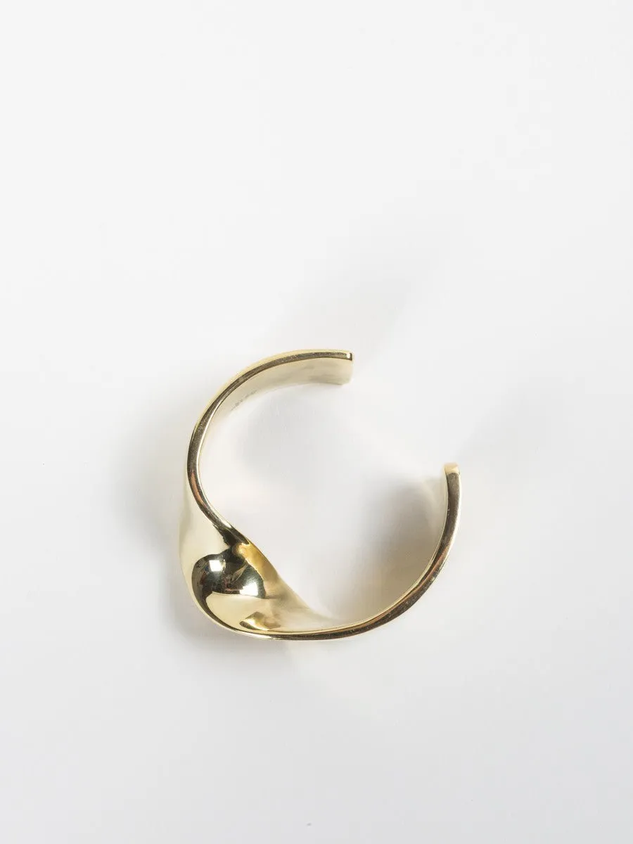 twist cuff