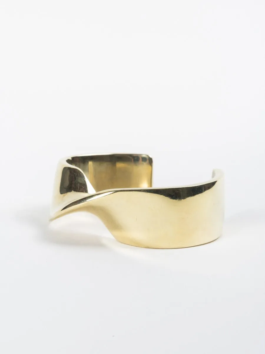 twist cuff