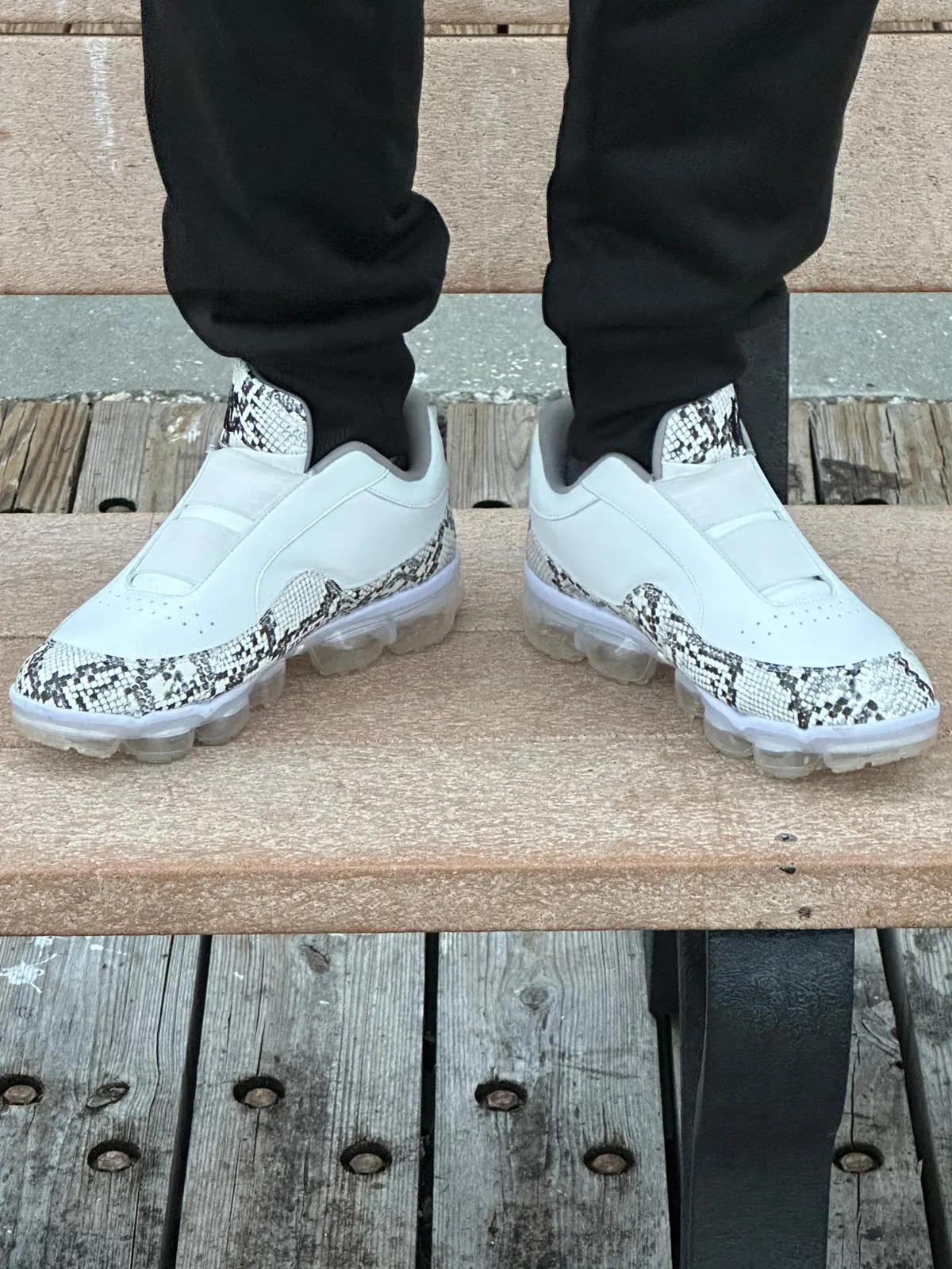 UC White & Grey "Venom"