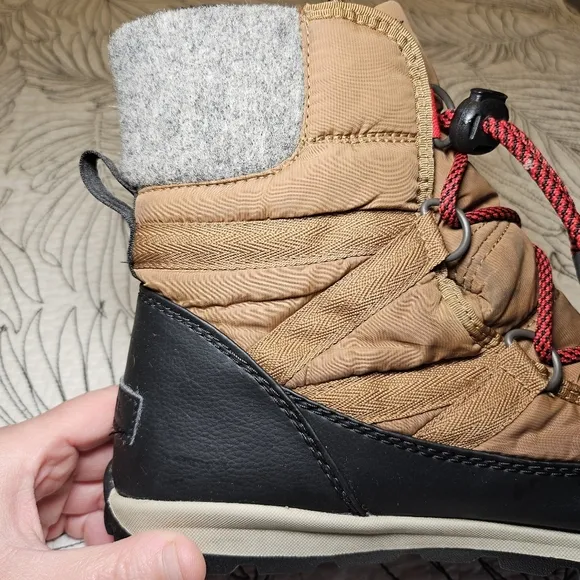 VGUC Sorel Whitney II Short Lace Up Winter Boot Snow Shoe Tan Kids 4