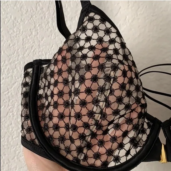 Victoria’s Secret Starbust Unlined Demi Bra
