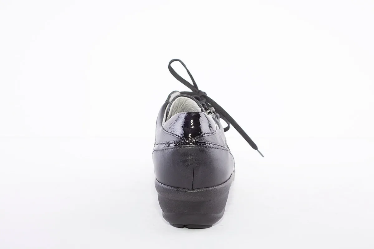 WALDLAUFER - 305006 HAGA-LACED WALKING SHOE - BLACK