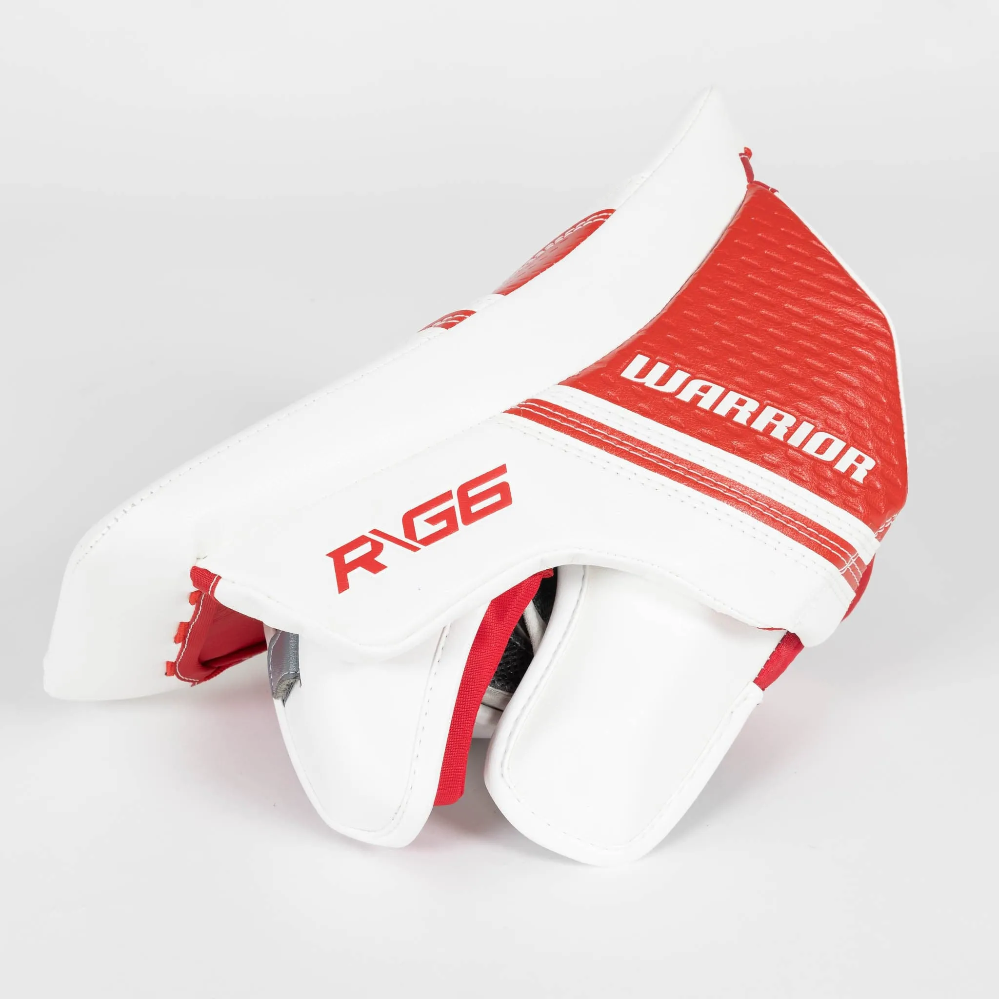Warrior Ritual G6 E  Intermediate Goalie Blocker