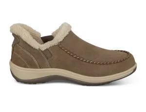 Womens Hands-Free Lorin Light Brown House Shoes
